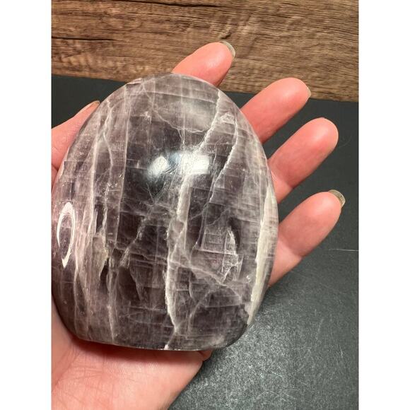 Rare purple anhydrite with epidote polished freeform crystal - Picture 10 of 15